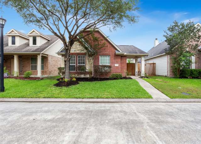 Property at 17218 Marquette Point Ln, Humble, TX 77346, 3 beds, 2 baths