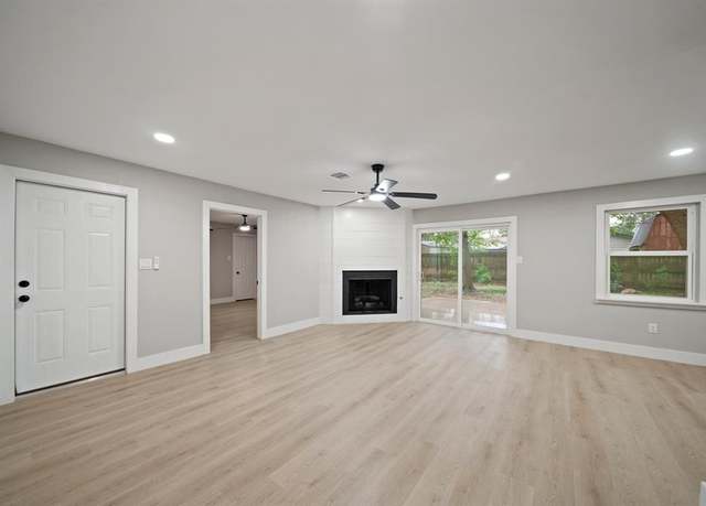 Property at 108 Pamela Dr, Baytown, TX 77521, 3 beds, 2 baths