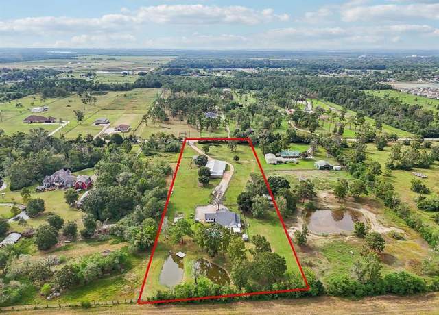 Property at 959 Kenning Rd, Crosby, TX 77532, 3 beds, 3.5 baths