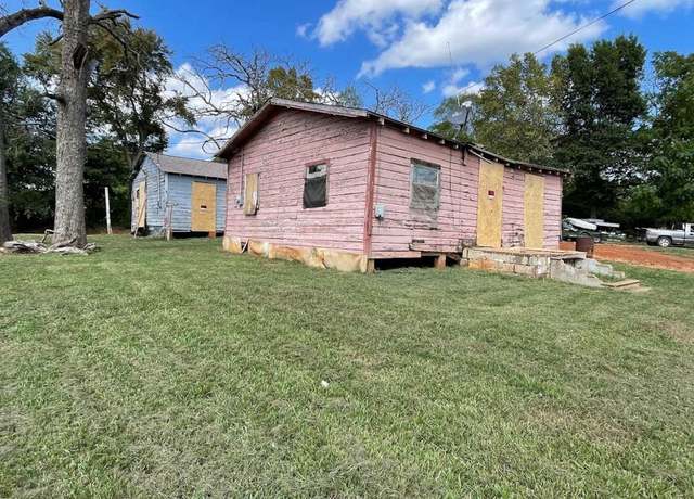 Property at 215 Maple St, Palestine, TX 75801, 1 bed, 1 bath