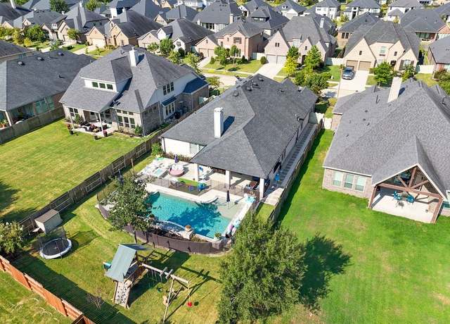 Property at 1033 Bat Hawk Ct, Conroe, TX 77385, 4 beds, 3 baths