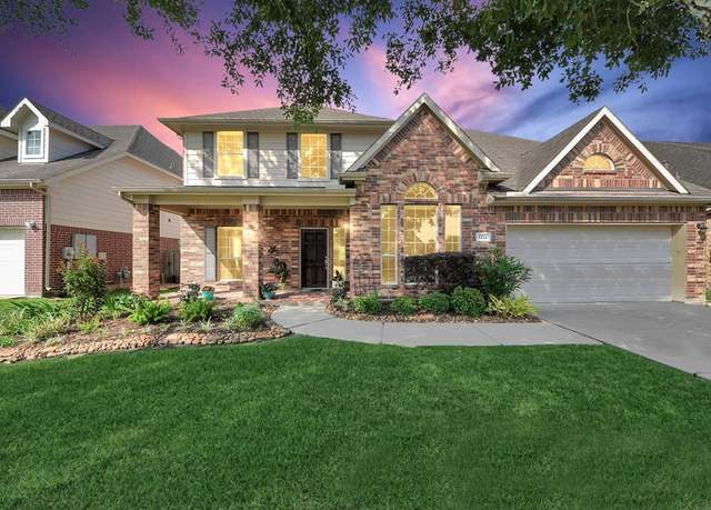 Property at 1214 Abigail Ln, Friendswood, TX 77546, 4 beds, 3.5 baths