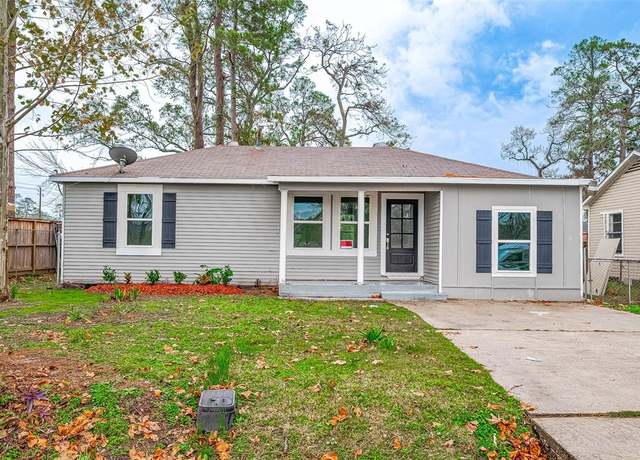 Property at 7010 S Hall St, Houston, TX 77028, 3 beds, 1 bath