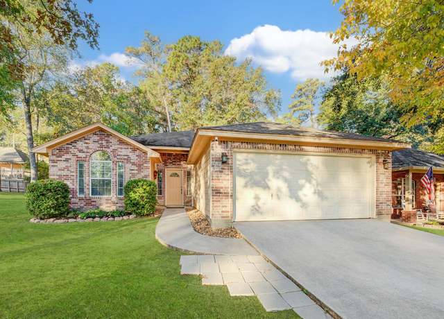 Property at 121 Clear Water St W, Montgomery, TX 77356, 3 beds, 2 baths