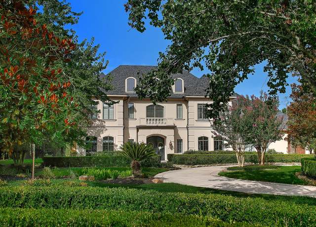 Property at 227 Starlight Pl, The Woodlands, TX 77380, 5 beds, 4.5 baths
