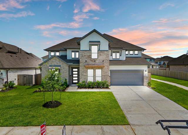 Property at 916 Wormwood Dr, League City, TX 77573, 4 beds, 4 baths