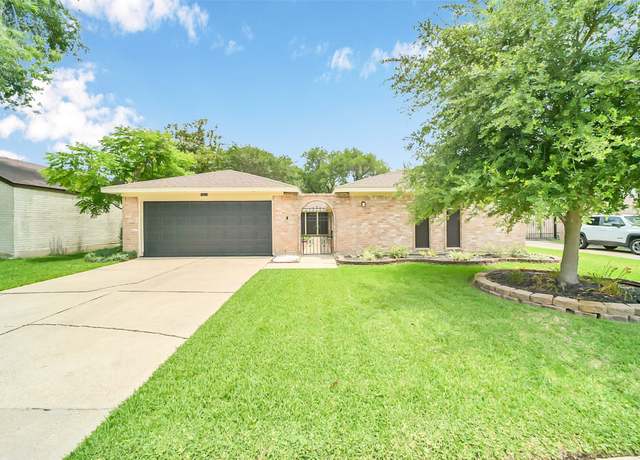 Property at 15419 Runswick Dr, Houston, TX 77062, 3 beds, 2 baths