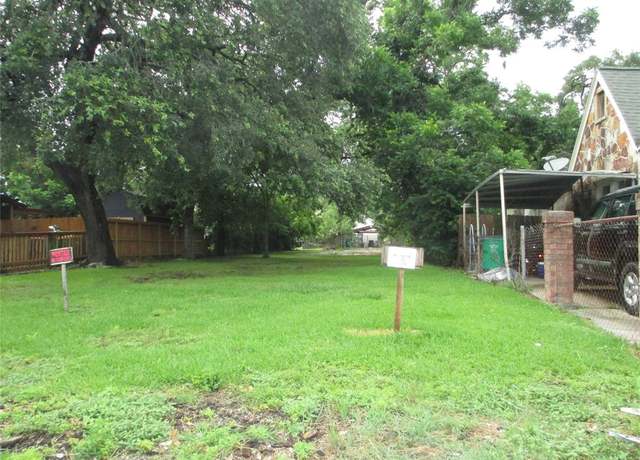 Property at 2115 Carolina St, Baytown, TX 77520