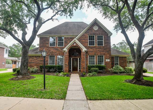 Property at 1907 Hickory Hill Ct, Sugar Land, TX 77478, 4 beds, 3.5 baths