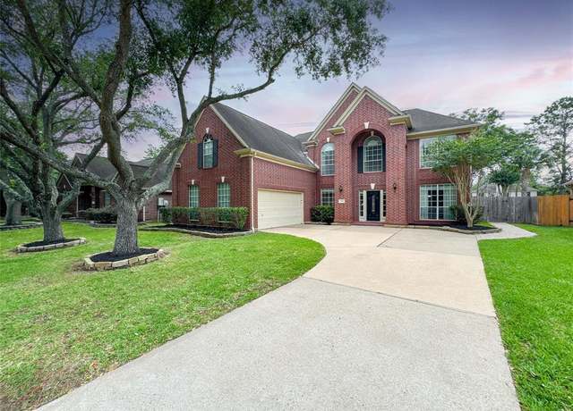 Property at 2107 Coldwater Bridge Ln, League City, TX 77573, 4 beds, 3.5 baths