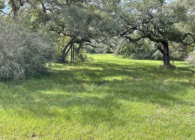 Property at 128 Center Tree Dr, Palacios, TX 77465
