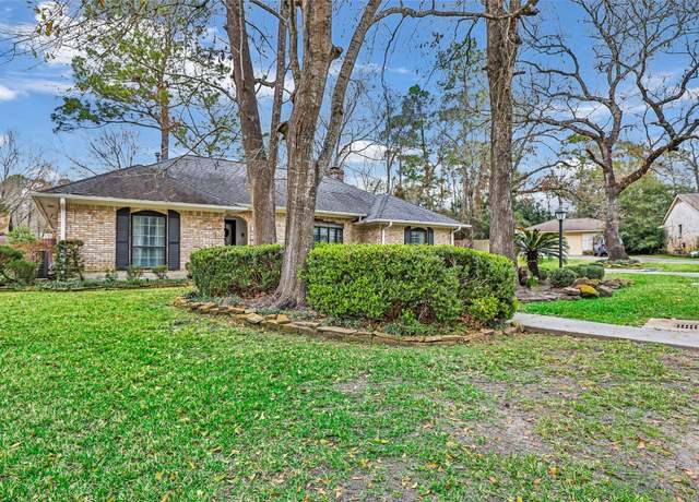 Property at 735 Angelina Dr, Conroe, TX 77302, 3 beds, 2 baths