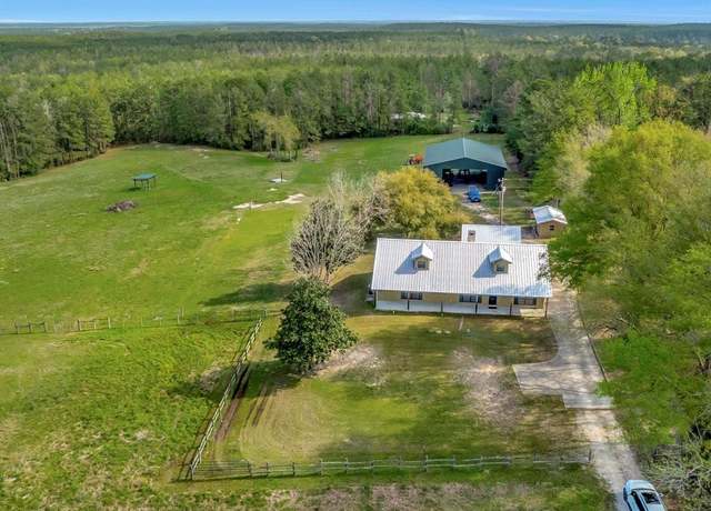 Property at 759 W Barnum Loop, Corrigan, TX 75939, 3 beds, 2 baths