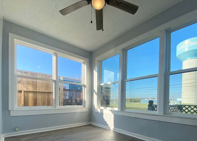 Property at 2371 Broadway St E, San Leon, TX 77539, 3 beds, 1 bath