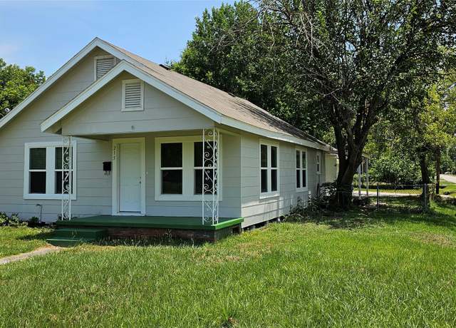 Property at 215 San Jacinto St, Highlands, TX 77562, 4 beds, 2 baths