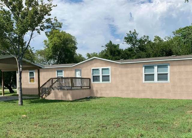 Property at 335 4th St, Dickinson, TX 77539, 4 beds, 2 baths