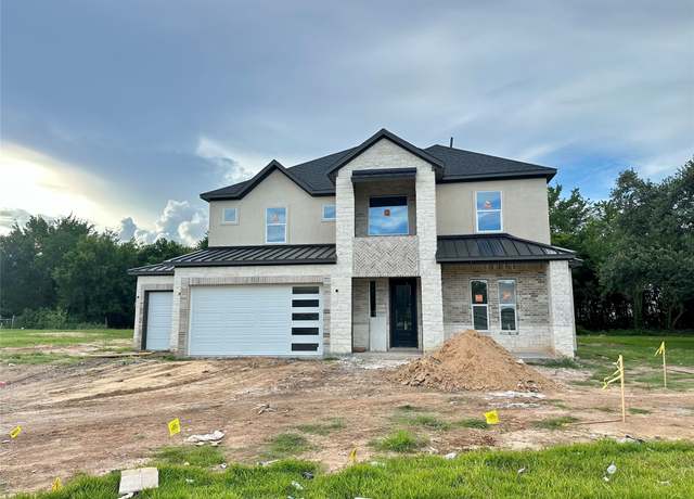 Property at 10913 Houston Dr, La Porte, TX 77571, 4 beds, 3.5 baths