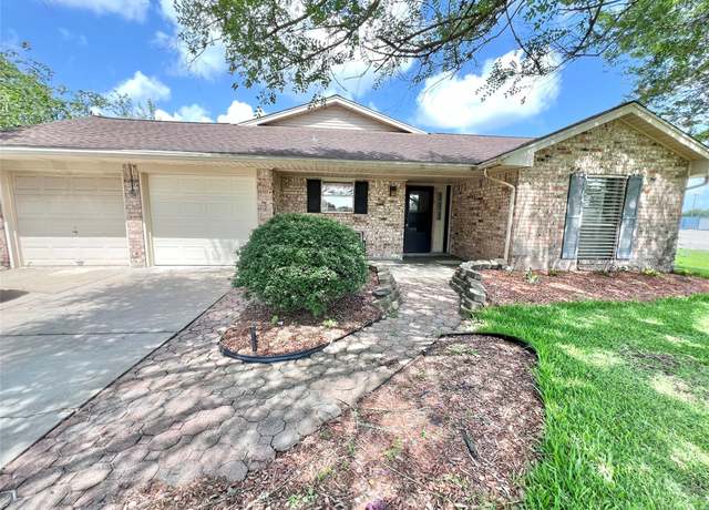 Property at 805 Duroux Rd, La Marque, TX 77568, 4 beds, 2 baths