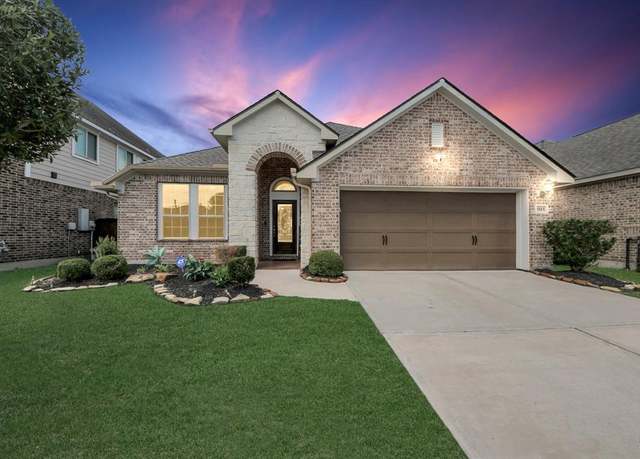 Property at 3515 Bay Dr, Rosharon, TX 77583, 4 beds, 2.5 baths