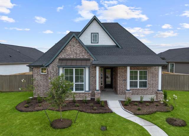 Property at 11810 Salty Bend Dr, Mont Belvieu, TX 77523, 4 beds, 3 baths