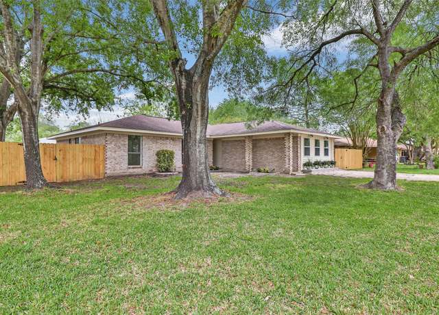 Property at 2403 Heather St, Highlands, TX 77562, 4 beds, 2 baths