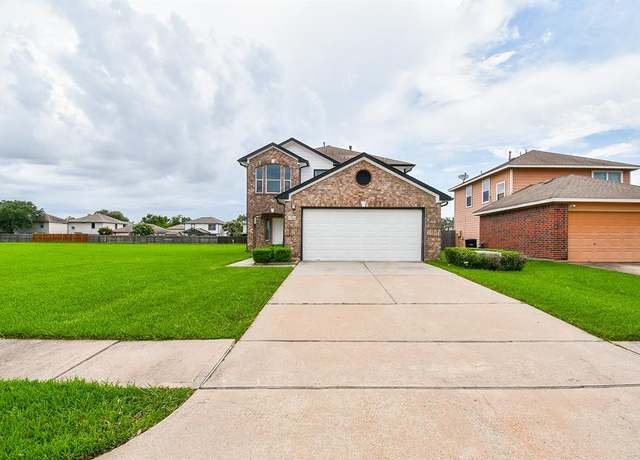 Property at 5726 Coastal Way, Houston, TX 77085, 4 beds, 2.5 baths