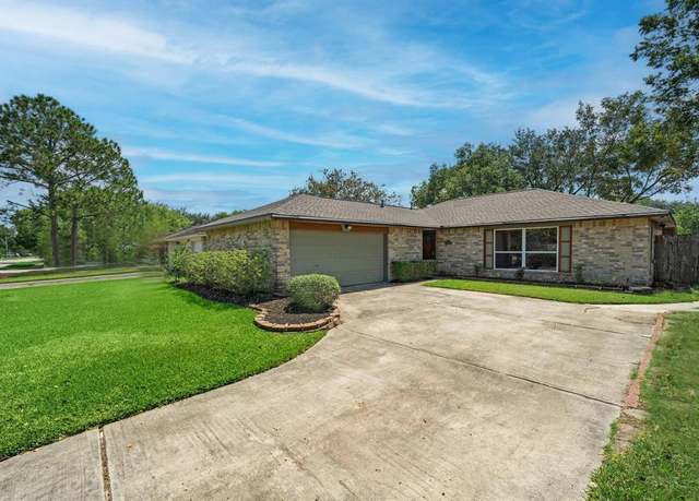 Property at 2797 Wood Hollow Dr, League City, TX 77573, 3 beds, 2 baths