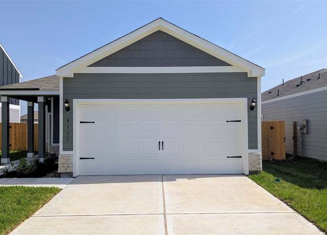 Property at 8111 Sunberry Shadow Dr, Houston, TX 77016, 4 beds, 2 baths