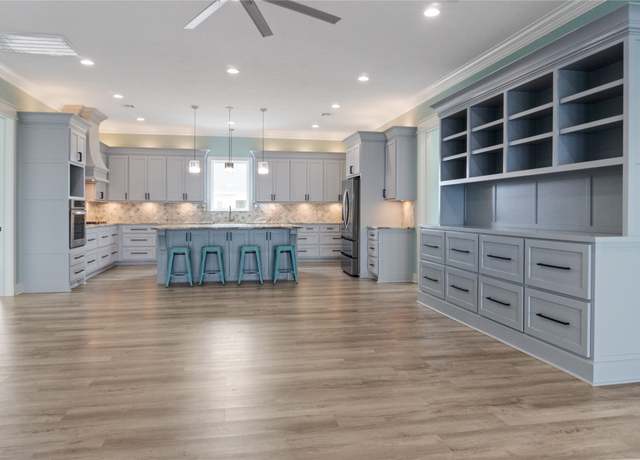 Property at 2101 Laguna Harbor Cove Blvd, Port Bolivar, TX 77650, 5 beds, 4 baths