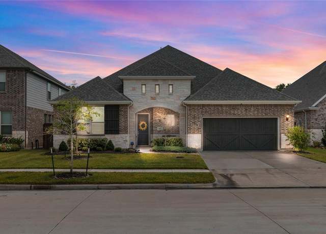 Property at 1017 Goose Creek St, Webster, TX 77598, 3 beds, 2.5 baths