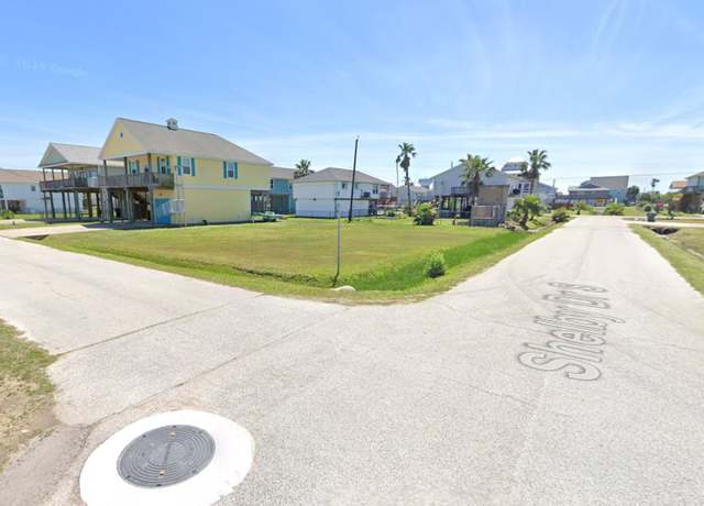 Property at 4118 Grayson Dr, Galveston, TX 77554