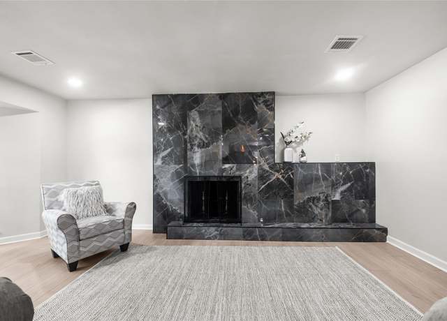 Property at 9210 Linkmeadow Ln, Houston, TX 77025, 3 beds, 2 baths