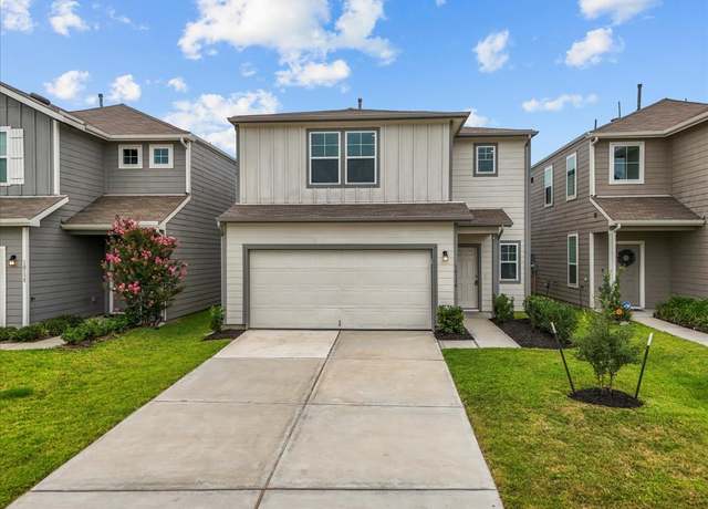 Property at 10134 Clearwick St, Houston, TX 77034, 4 beds, 3 baths
