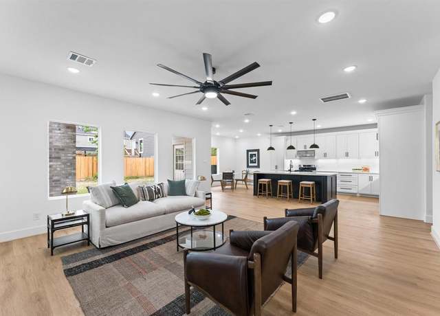 Property at 514 Melbourne St Unit B, Houston, TX 77022, 3 beds, 2.5 baths