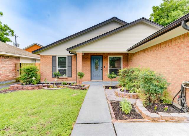 Property at 2525 29th Ave N, Texas City, TX 77590, 3 beds, 2 baths