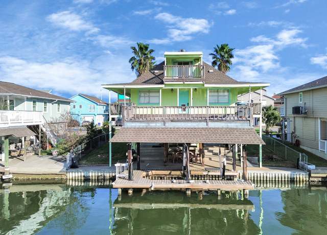 Property at 205 Bora Bora Dr, Tiki Island, TX 77554, 3 beds, 2 baths