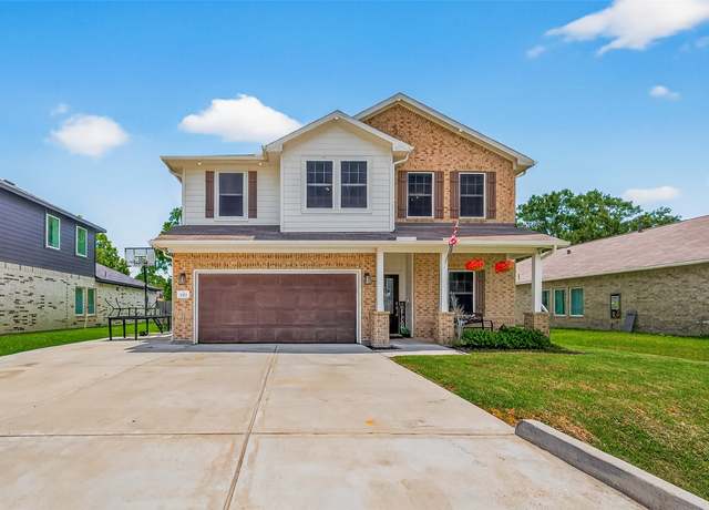 Property at 7327 Parkview Dr, Hitchcock, TX 77563, 4 beds, 2.5 baths