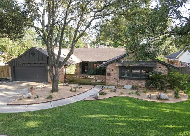 Property at 10623 Olympia Dr, Houston, TX 77042, 3 beds, 3.5 baths