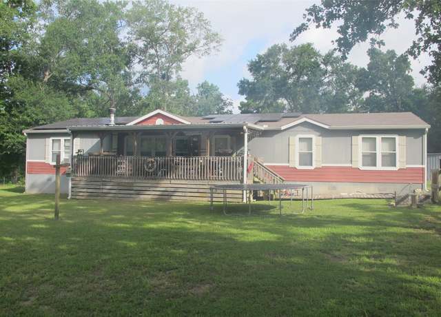 Property at 42 Landis Lake Rd, Huntsville, TX 77320, 4 beds, 2 baths