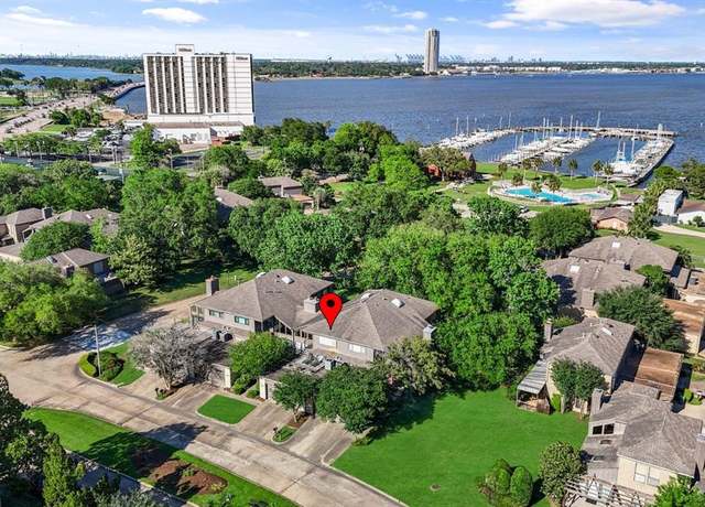 Property at 18107 Bal Harbour Dr, Nassau Bay, TX 77058, 3 beds, 3 baths