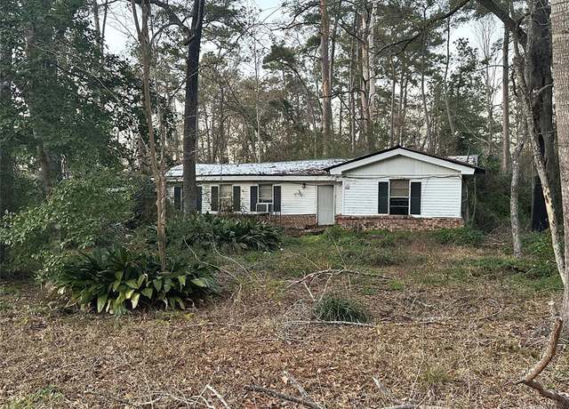 Property at 280 Forest St, Kountze, TX 77625, 3 beds, 2 baths