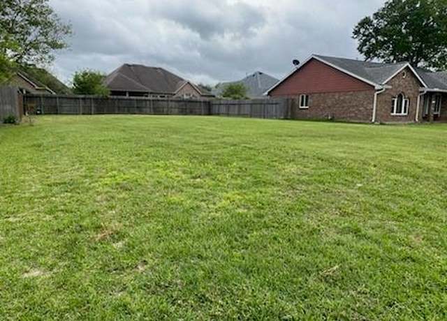 Property at 2925 Forest Hills Dr, League City, TX 77573