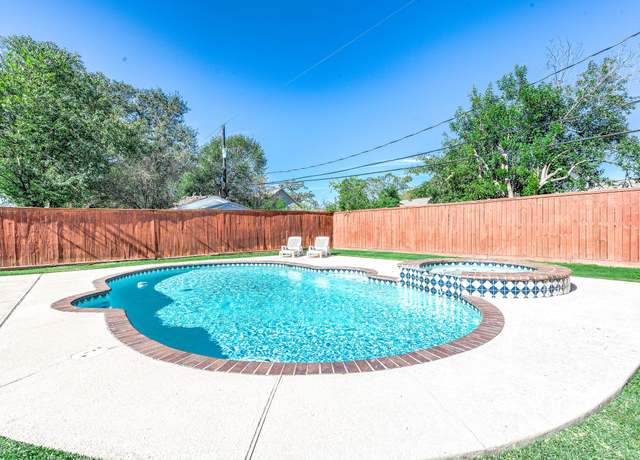 Property at 2010 Hewitt Dr, Houston, TX 77018, 3 beds, 2 baths