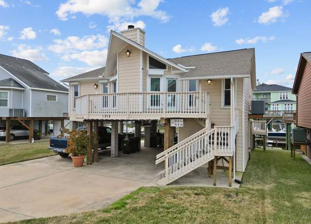 Property at 1218 Island Dr, San Leon, TX 77539, 3 beds, 3 baths