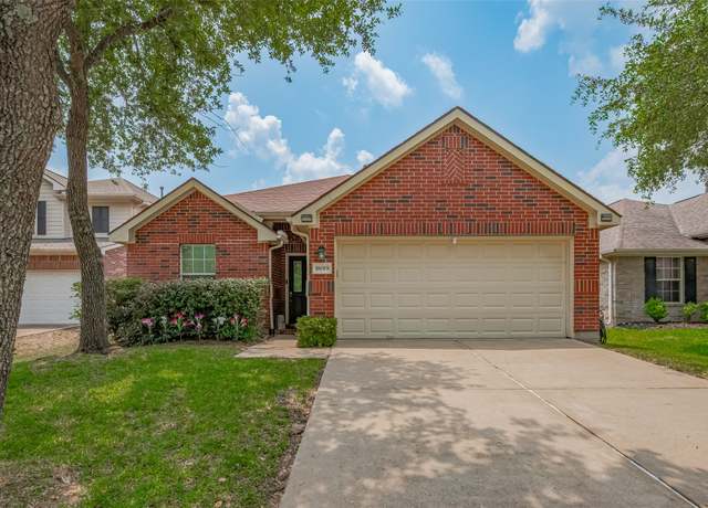 Property at 18019 Iris Edge Way, Cypress, TX 77429, 3 beds, 2 baths