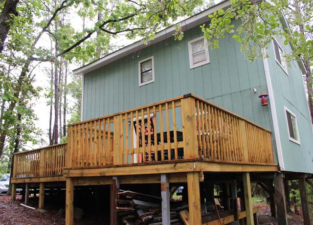 Property at 465 Creek Dr, Onalaska, TX 77360, 3 beds, 2 baths
