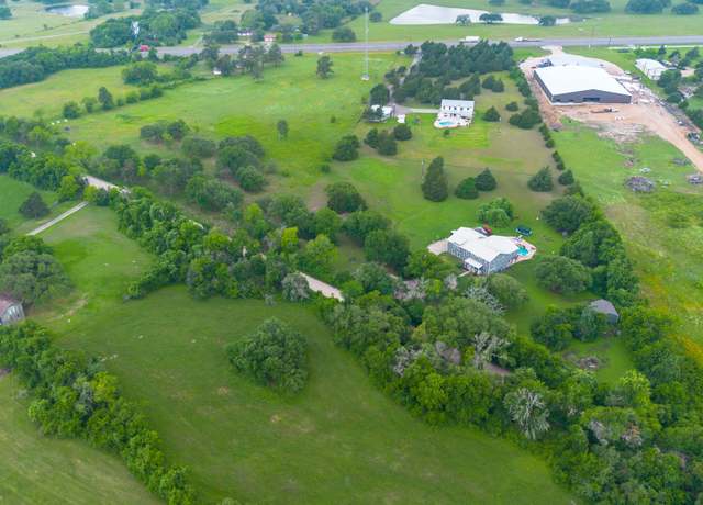 Property at 305 Affleck Rd, Brenham, TX 77833, 4 beds, 4.5 baths
