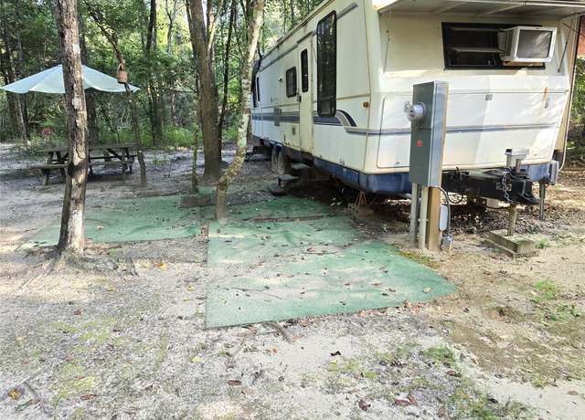 Property at 177 Deane Dr, Livingston, TX 77351