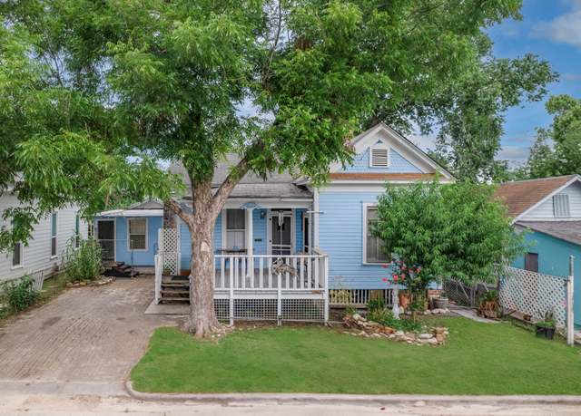 Property at 523 N Jenkins St, Houston, TX 77003, 2 beds, 2 baths