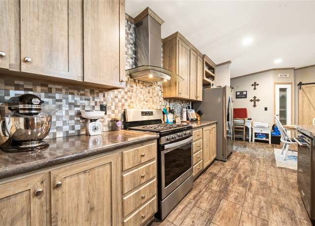 Property at 3270 Cr 2285, Cleveland, TX 77327, 3 beds, 2 baths